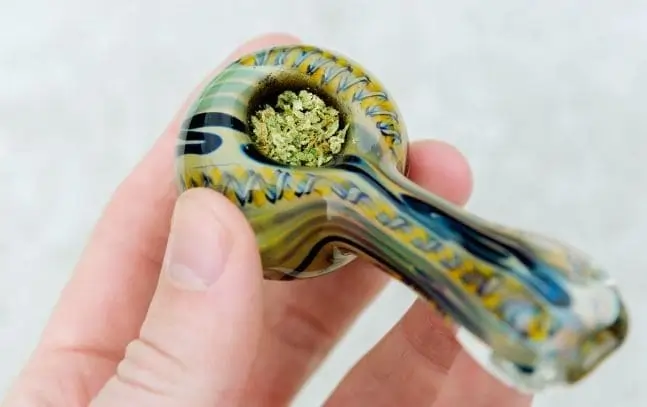 Weed Smoking Techniques: Mastering the Art of the Puff